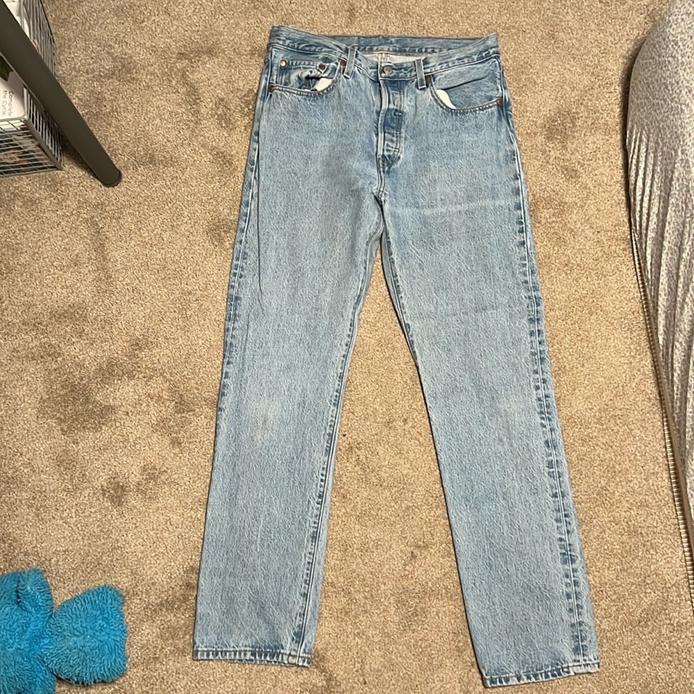 Levi’s women’s 501 jeans size W30 L32 Light wash, worn in